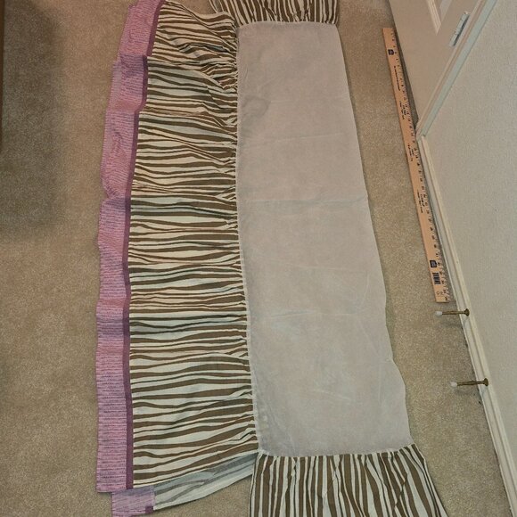 CoCaLo Baby Jacana Crib Set; 9 piece Unisex Excellent Used Condition - Picture 11 of 16